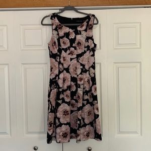 Ivanka Trump lined dress w/ pockets!